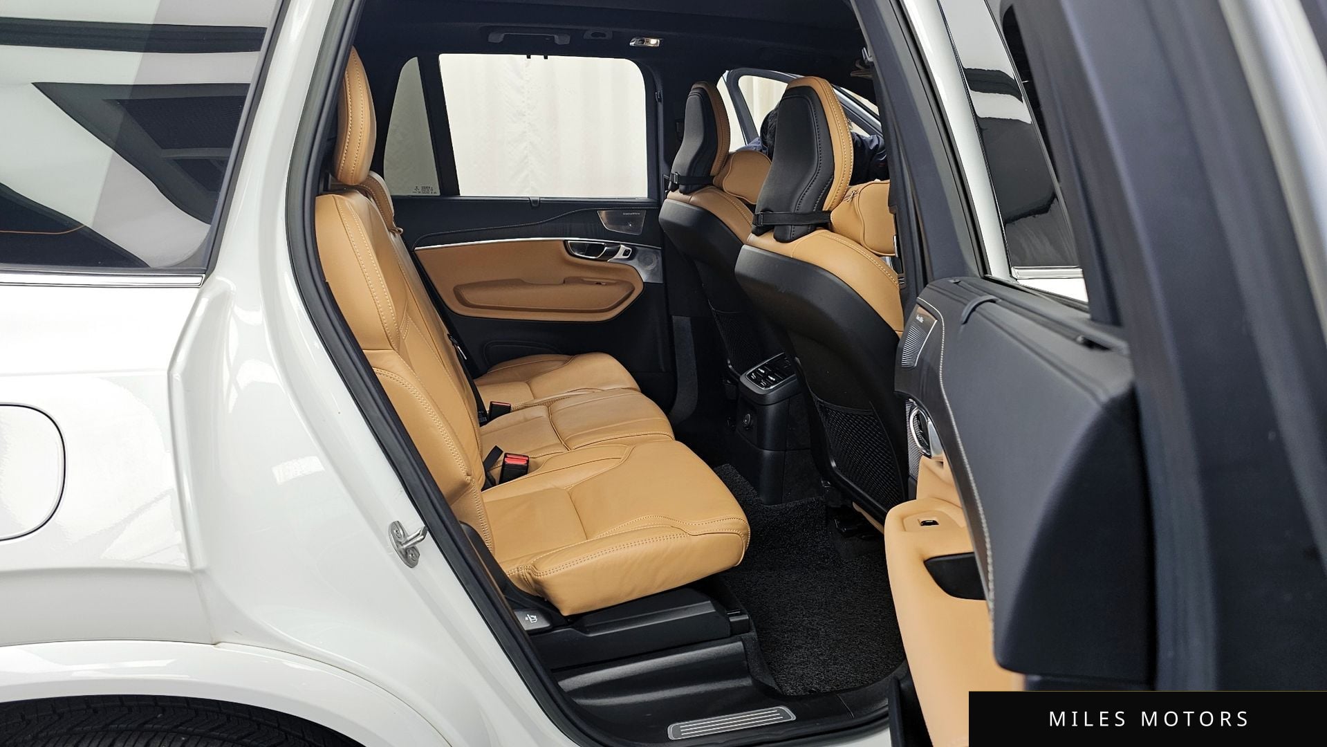 Volvo XC90 2022 — миниатюра 12