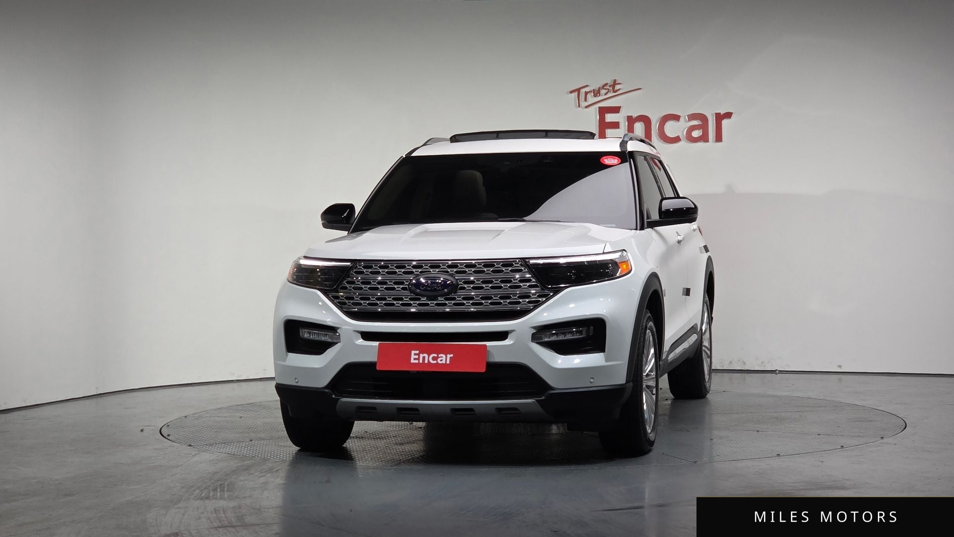 Ford Explorer 2023 — миниатюра 3