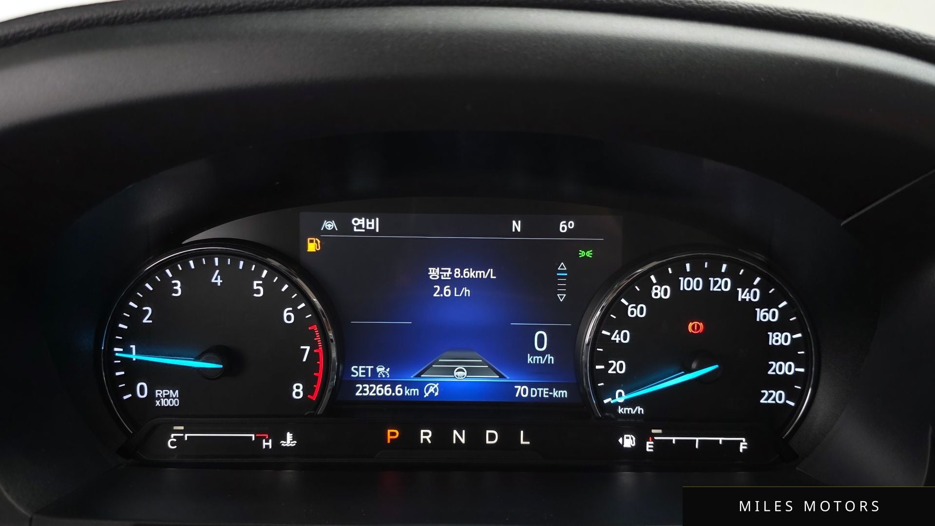 Ford Explorer 2023 — миниатюра 8