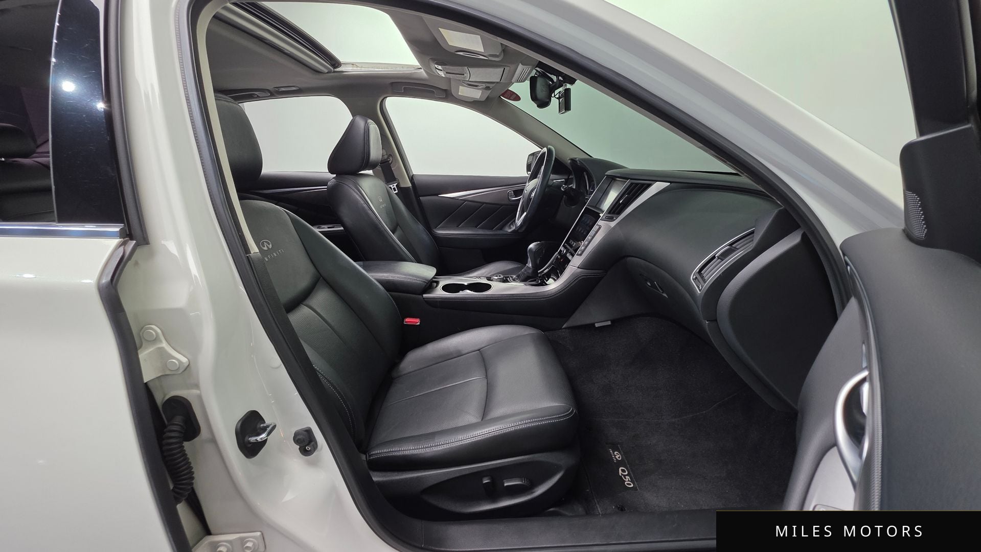Infiniti Q50 2015 — миниатюра 10