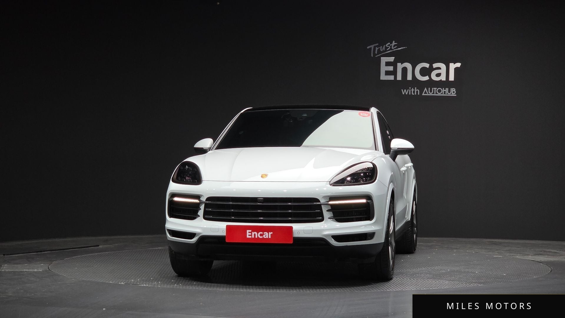Porsche Cayenne 2021 — миниатюра 3