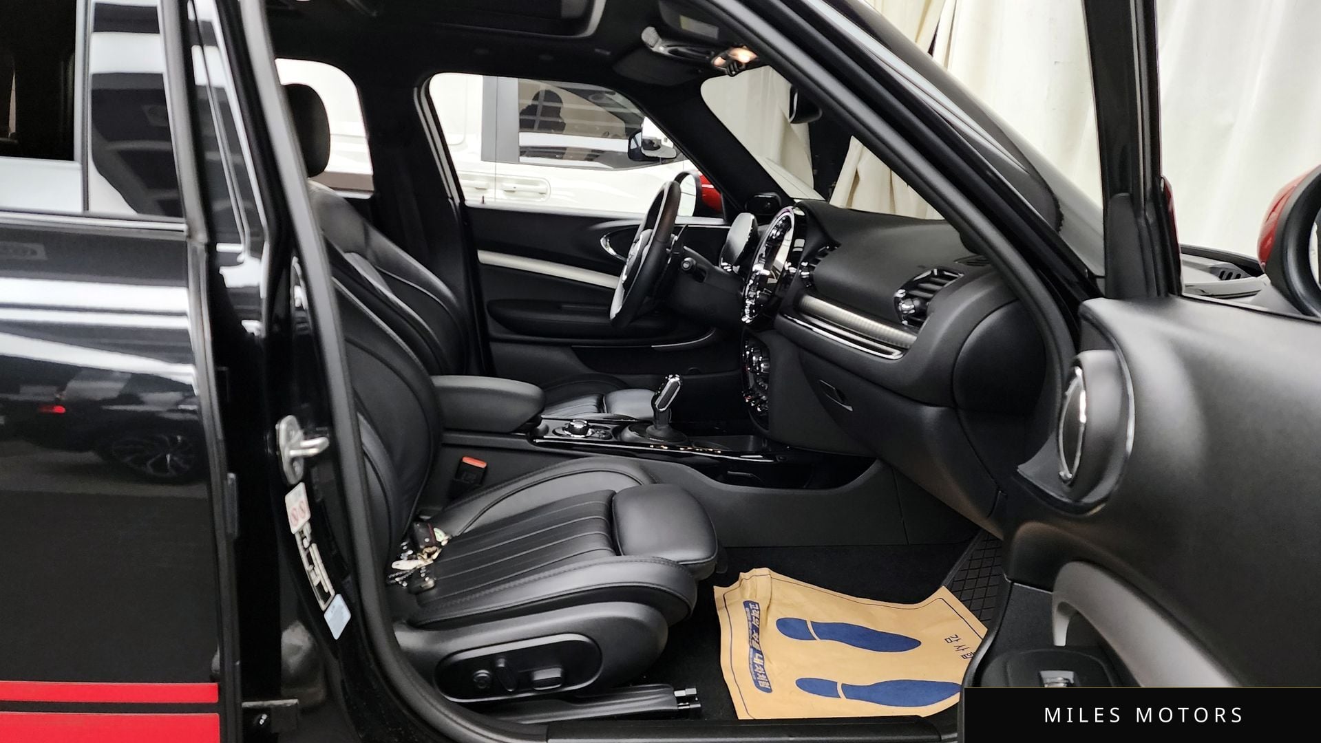 MINI Clubman 2023 — миниатюра 11