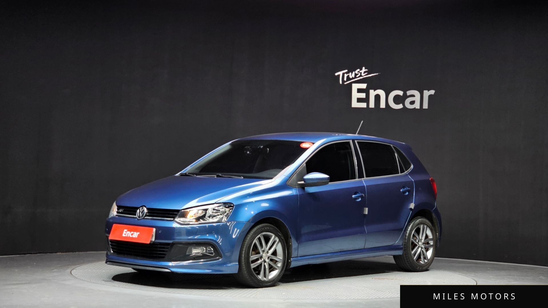 Volkswagen Polo 2015 — фото 1 из 12