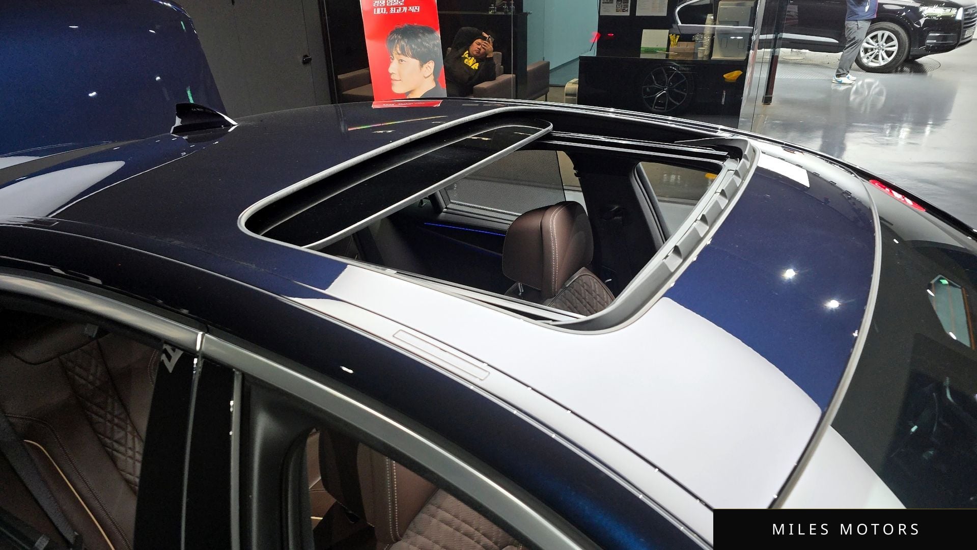 BMW 5 Series (G30) 2023 — миниатюра 19