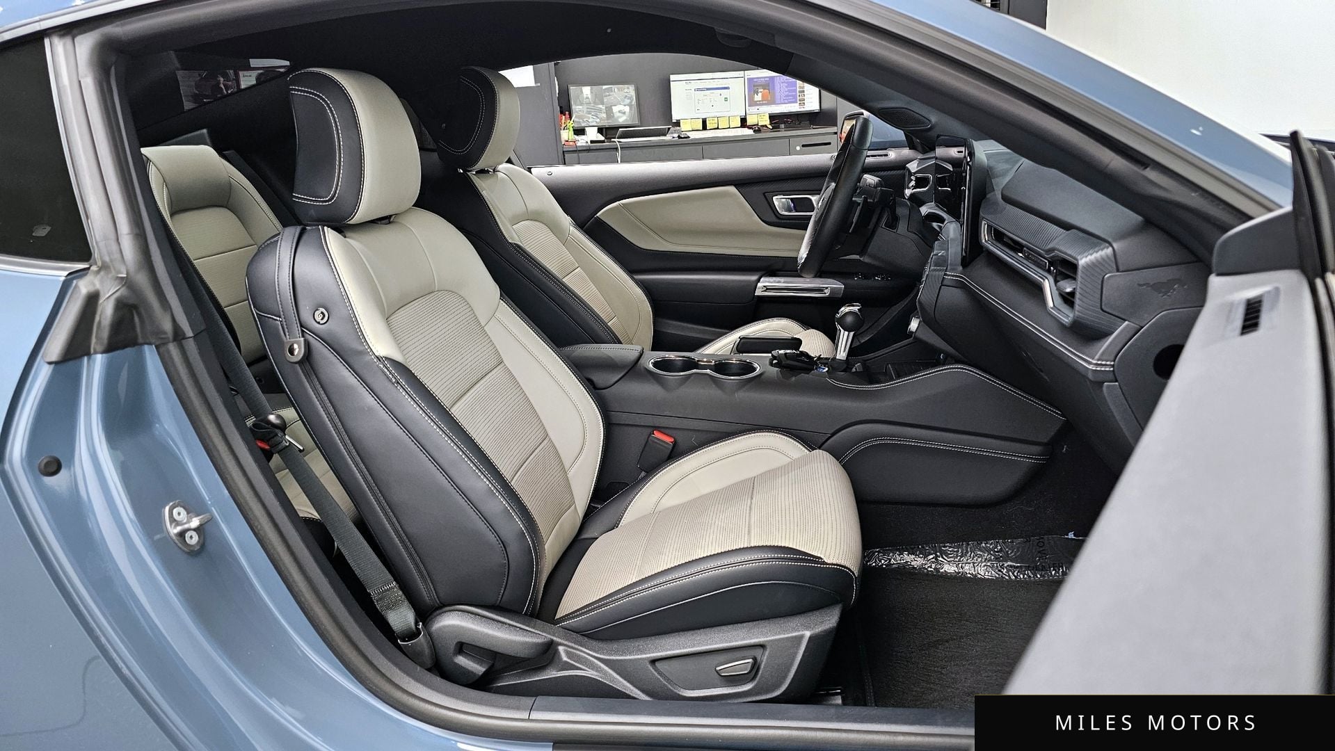 Ford Mustang 2024 — миниатюра 11