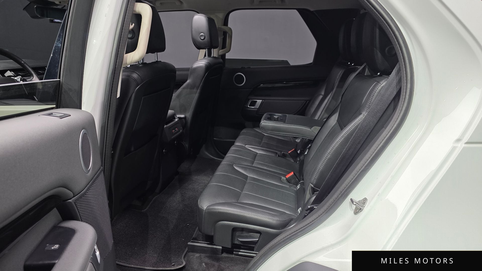 Land Rover 디스커버리 5 2019 — миниатюра 12