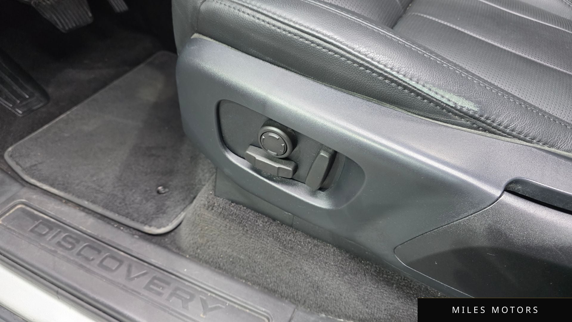 Land Rover 디스커버리 5 2019 — миниатюра 17