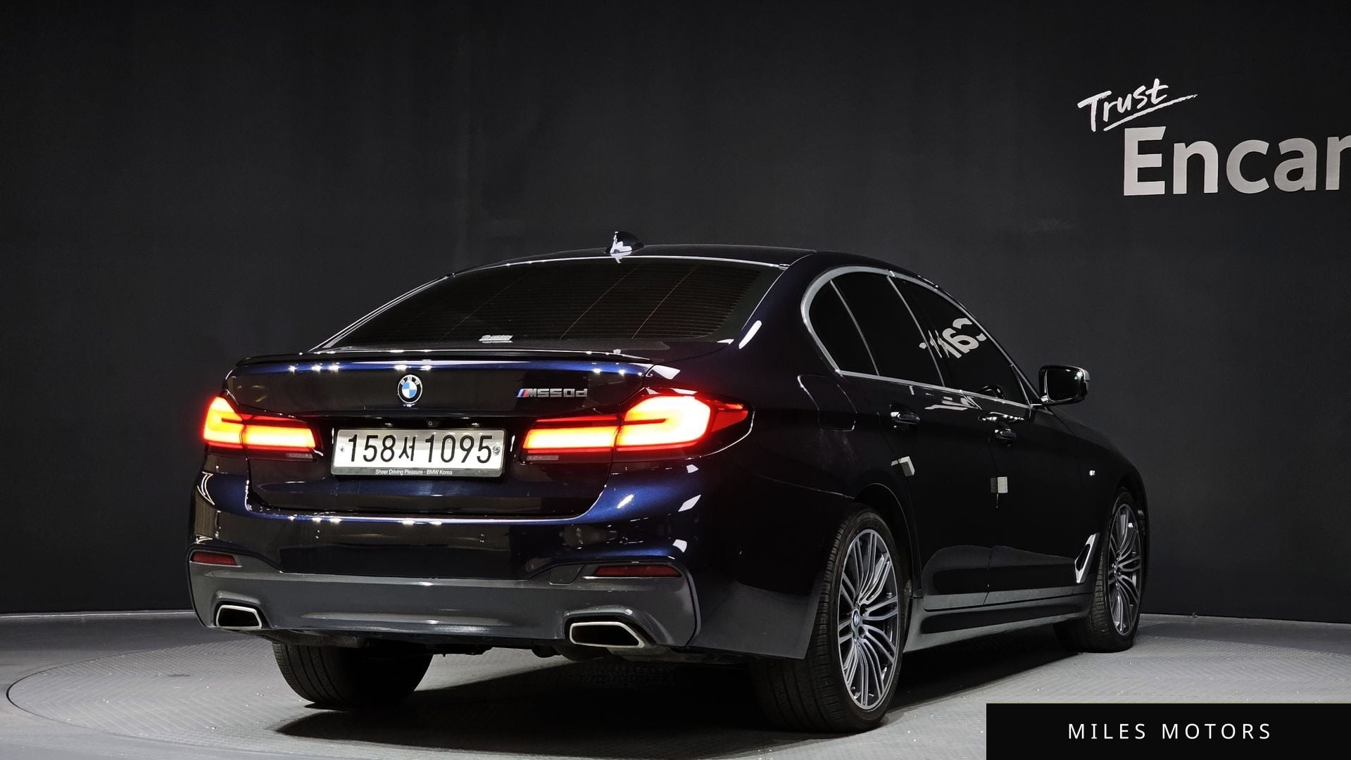 BMW 5 Series (G30) 2018 — миниатюра 2