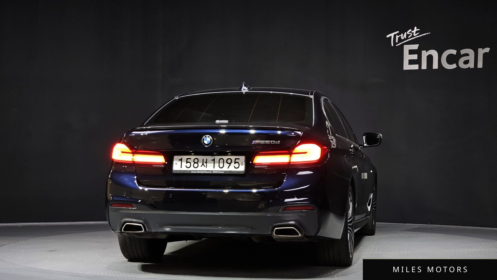 BMW 5 Series (G30) 2018 — миниатюра 4