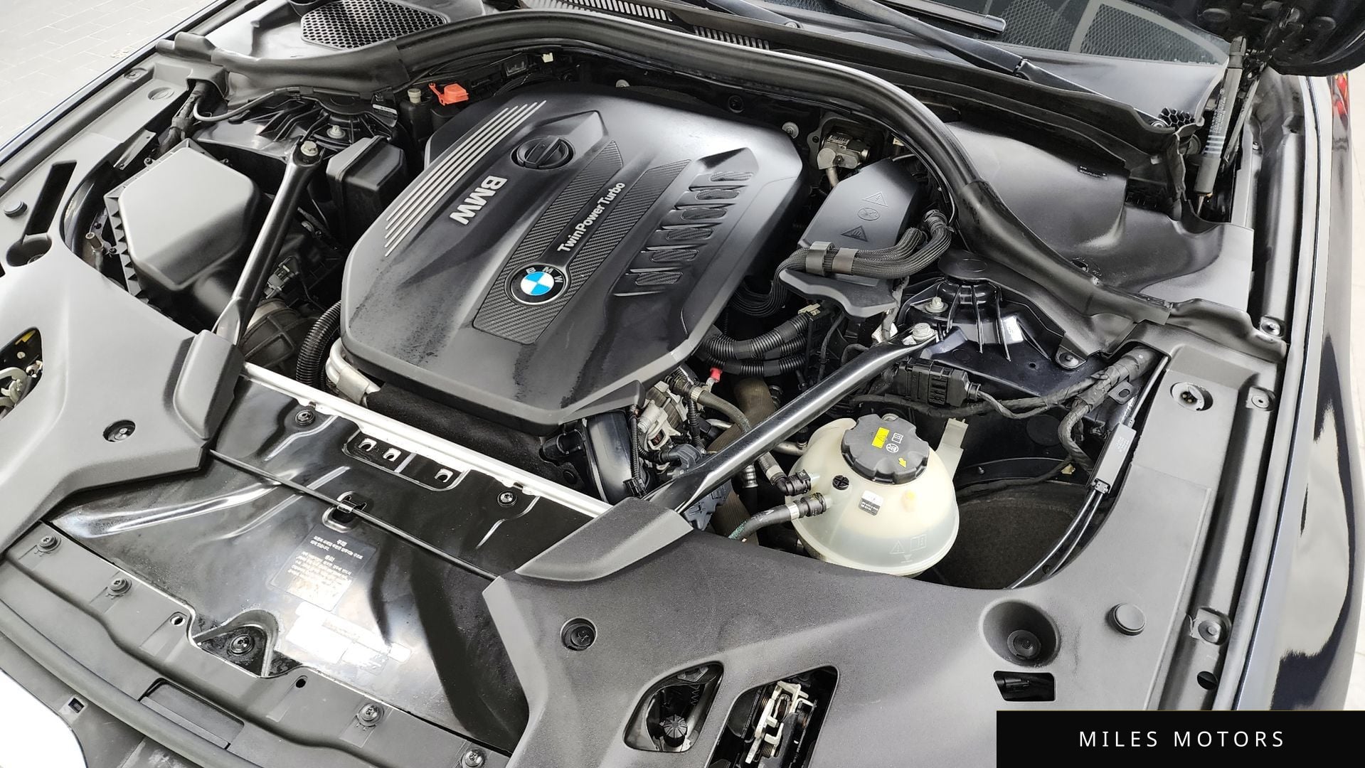 BMW 5 Series (G30) 2018 — миниатюра 6