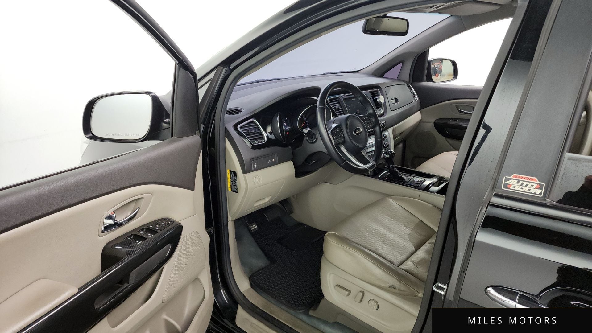 Kia Canival 2016 — миниатюра 10