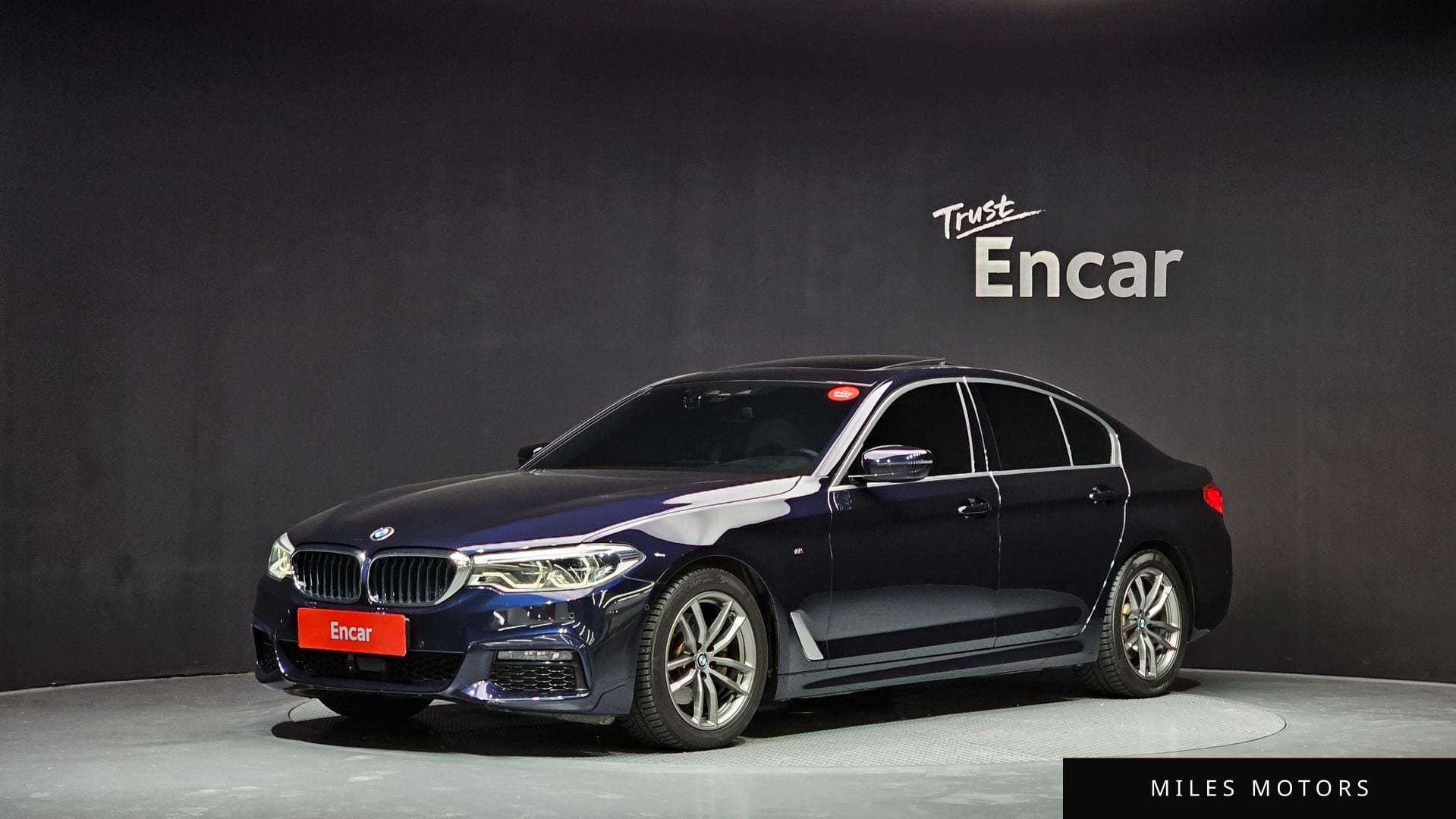 BMW 5 Series (G30) 2020 — фото 1 из 12