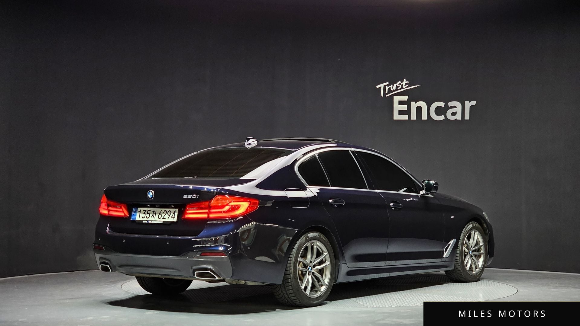 BMW 5 Series (G30) 2020 — миниатюра 2