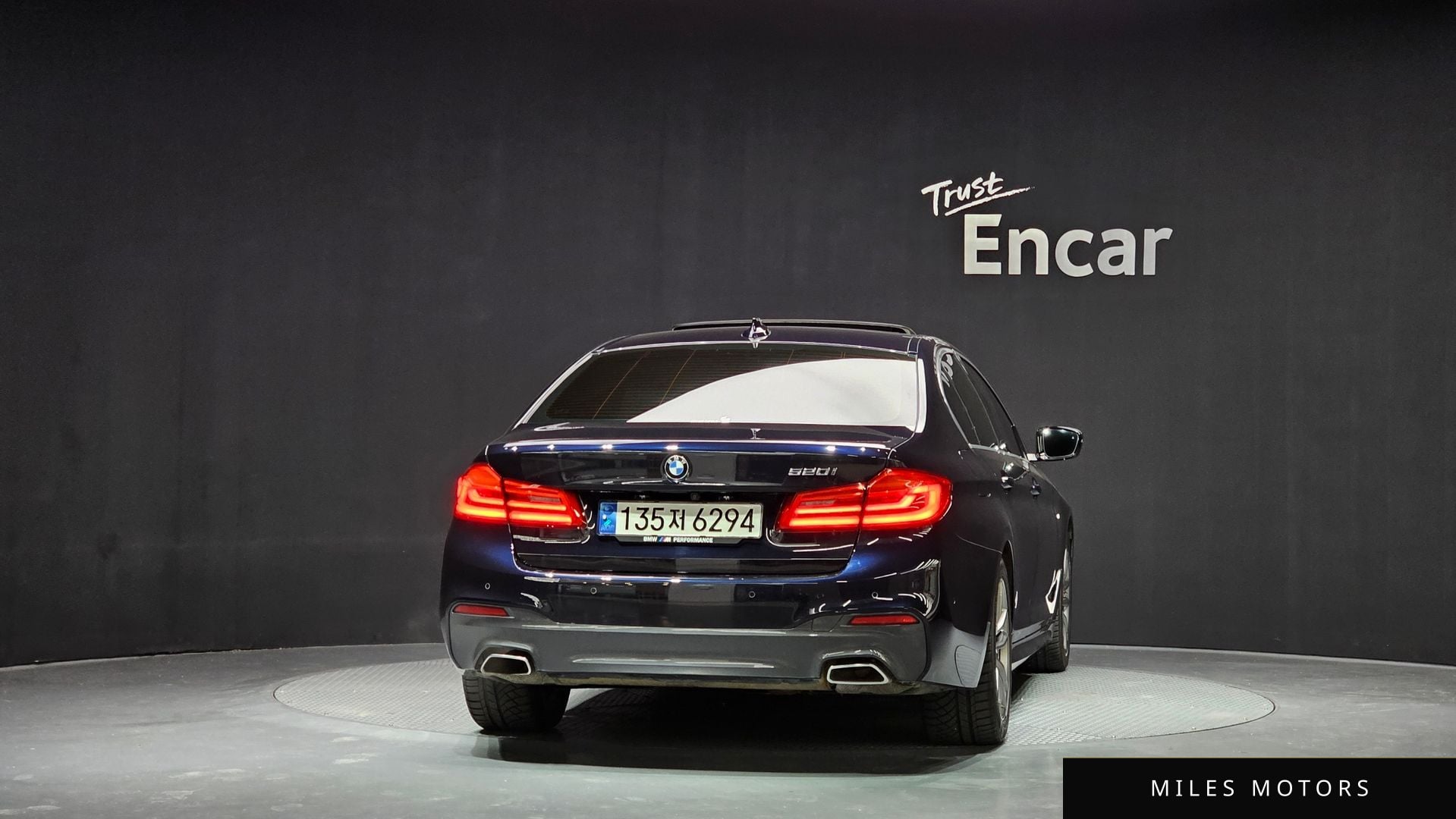 BMW 5 Series (G30) 2020 — миниатюра 4
