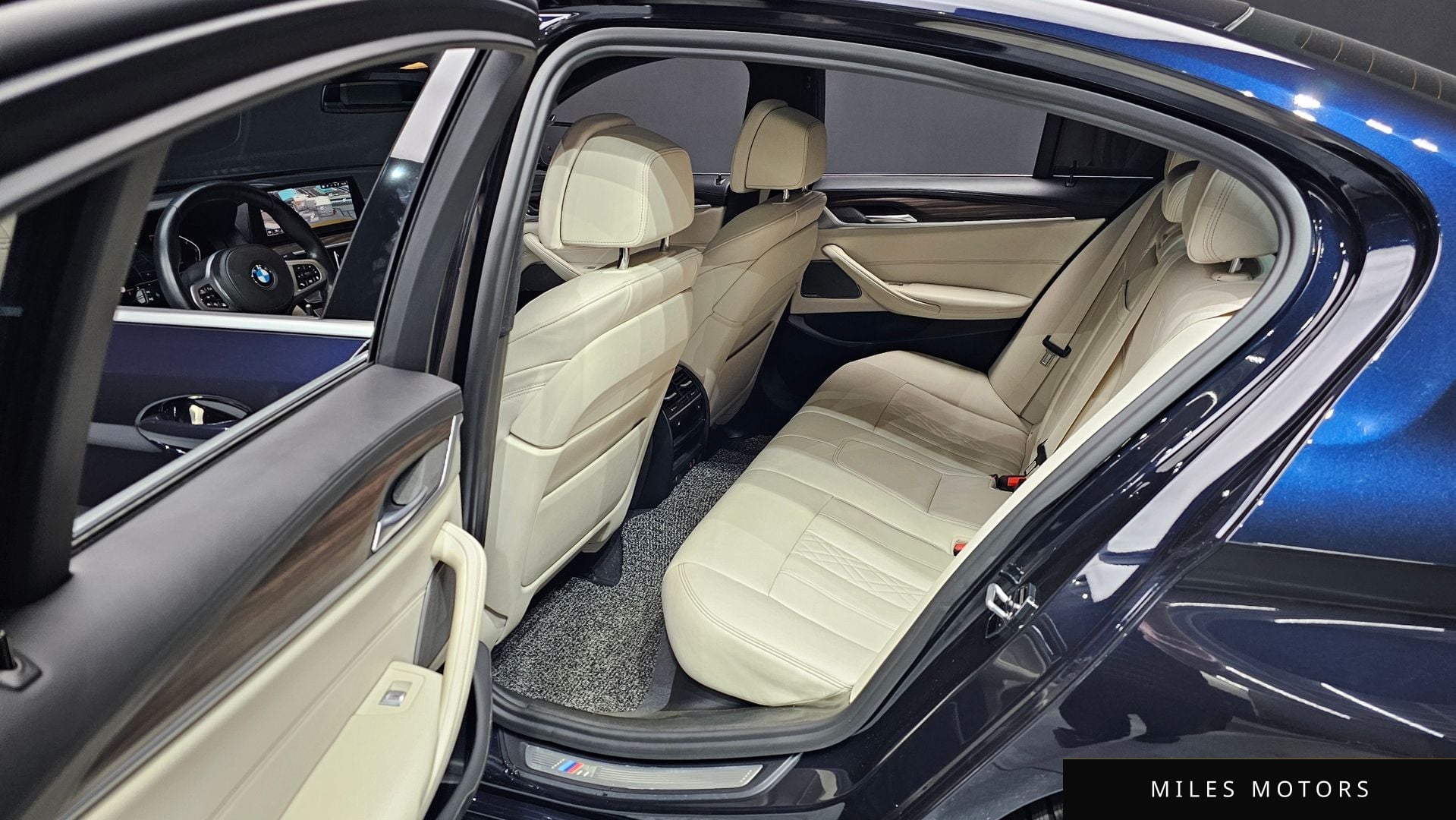BMW 5 Series (G30) 2020 — миниатюра 12