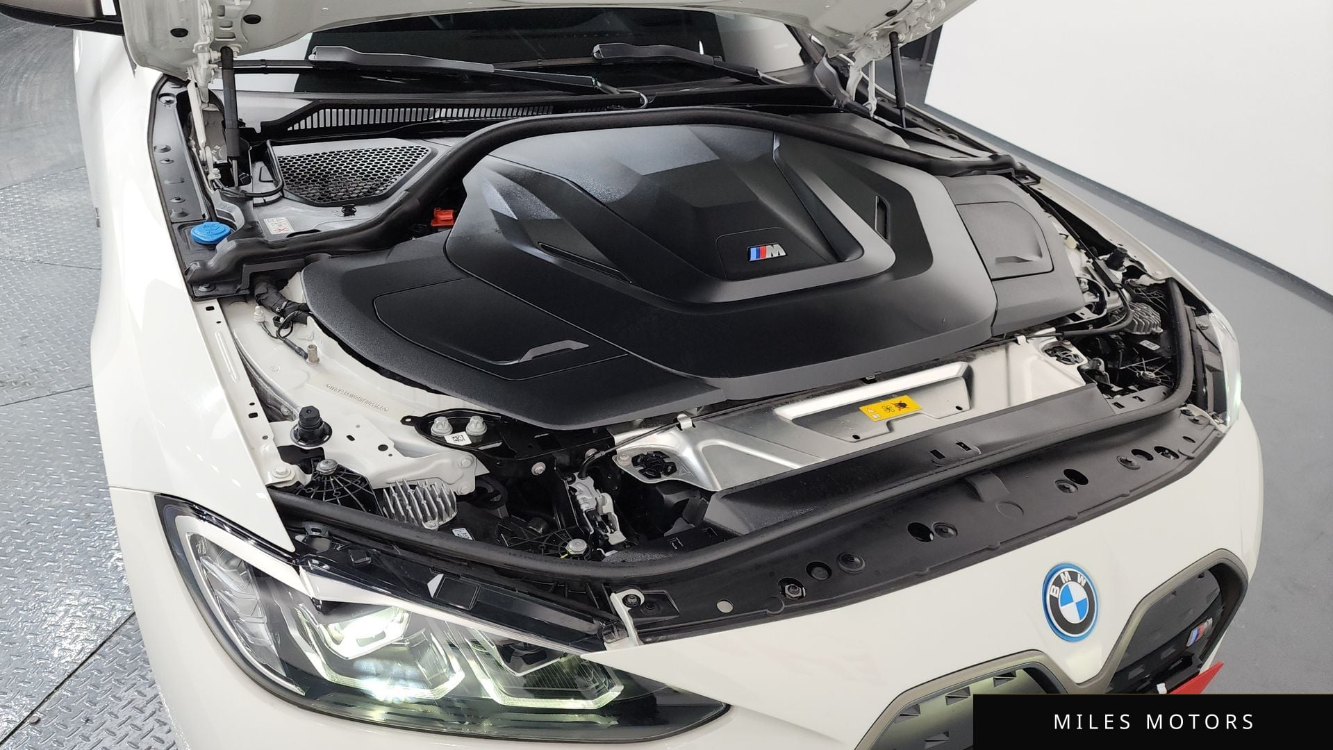 BMW i4 2024 — миниатюра 6