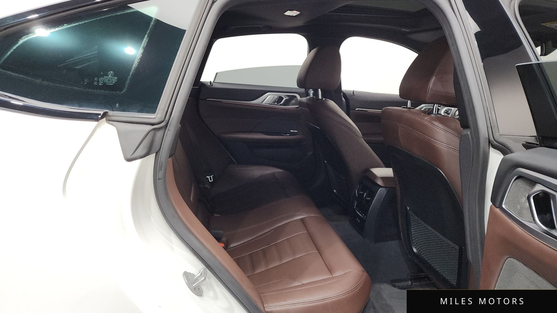 BMW i4 2024 — миниатюра 12
