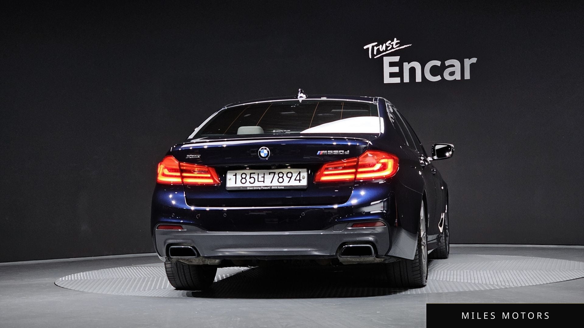BMW 5 Series (G30) 2018 — миниатюра 4