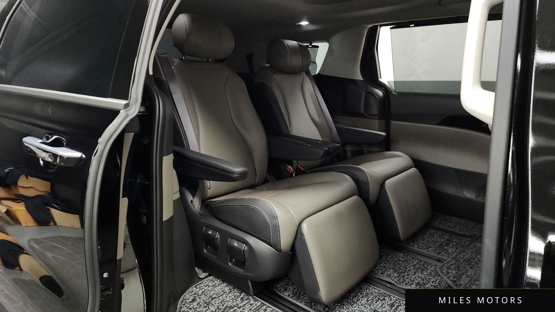 Kia Canival 2025 — миниатюра 12