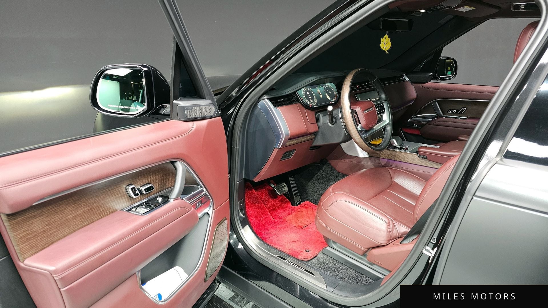Land Rover Range Rover 2024 — миниатюра 10
