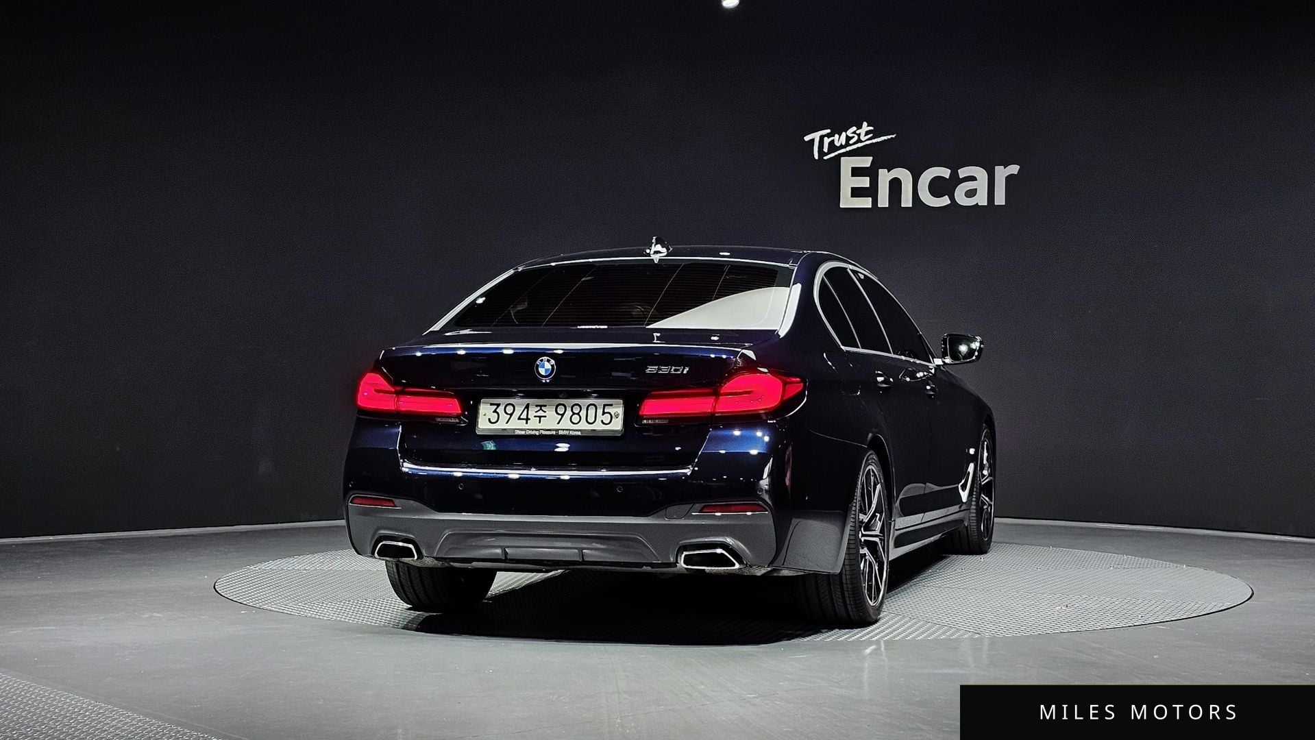 BMW 5 Series (G30) 2021 — миниатюра 4