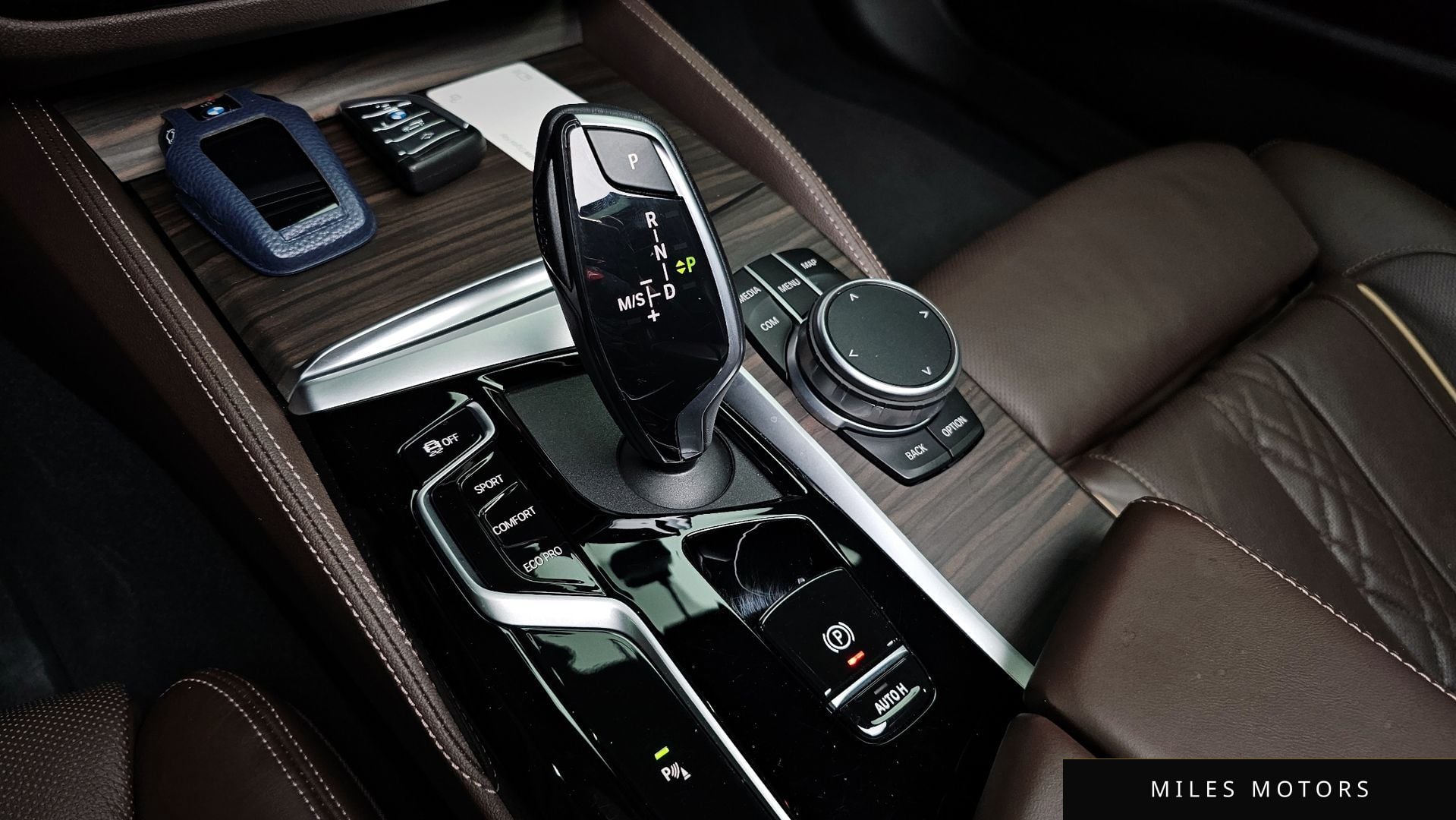 BMW 5 Series (G30) 2021 — миниатюра 9