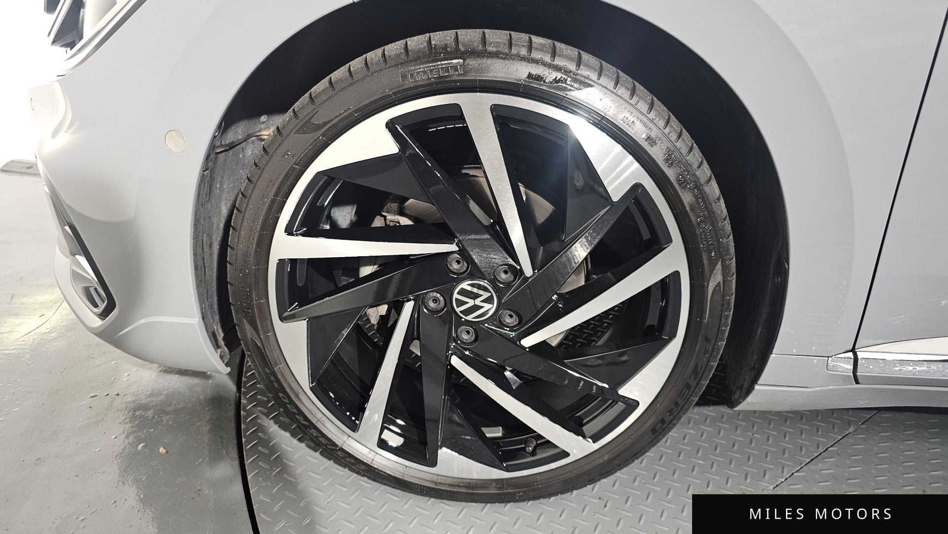 Volkswagen 아테온 2023 — миниатюра 5