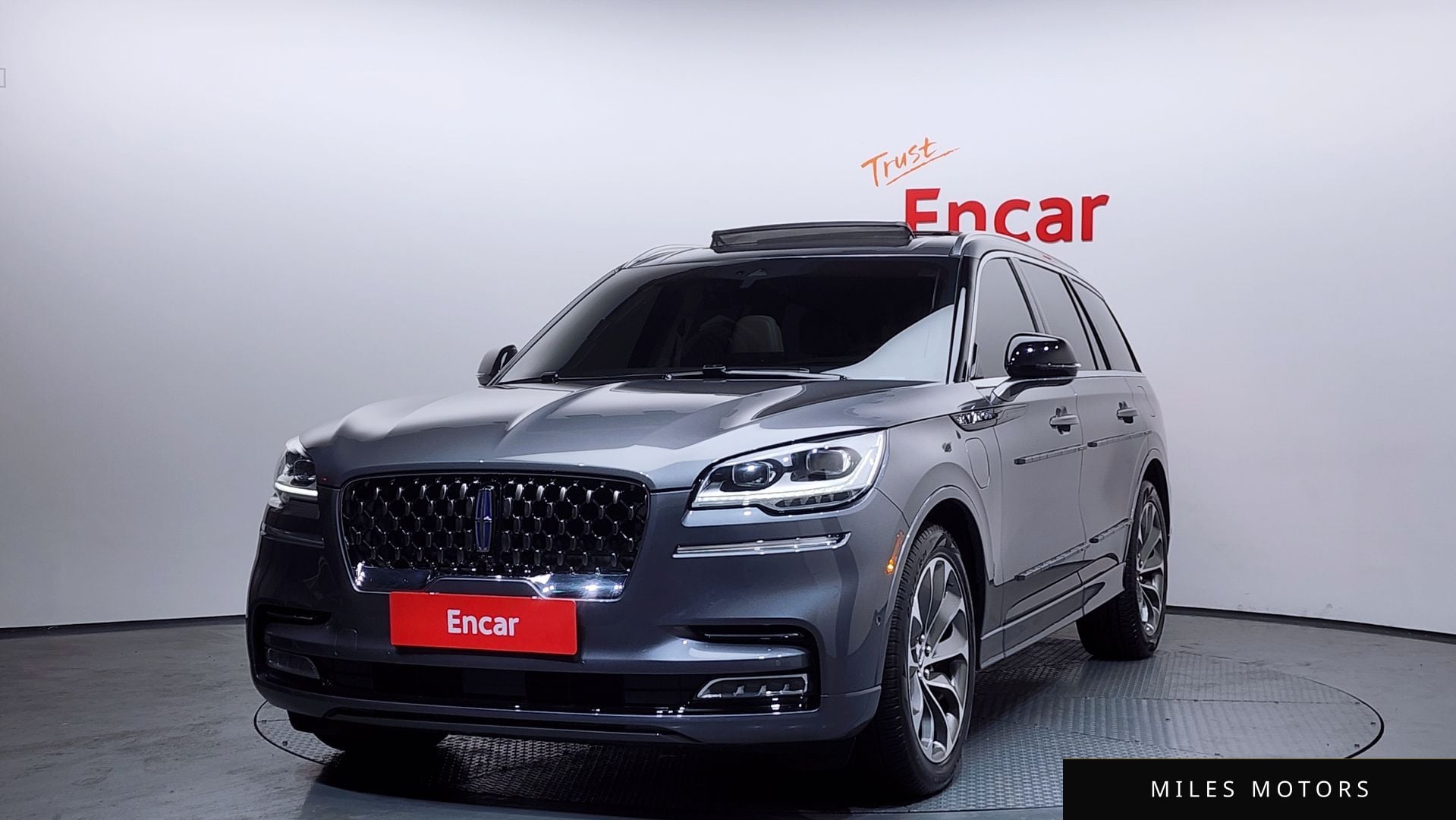 Lincoln Aviator 2022 — фото 1 из 12