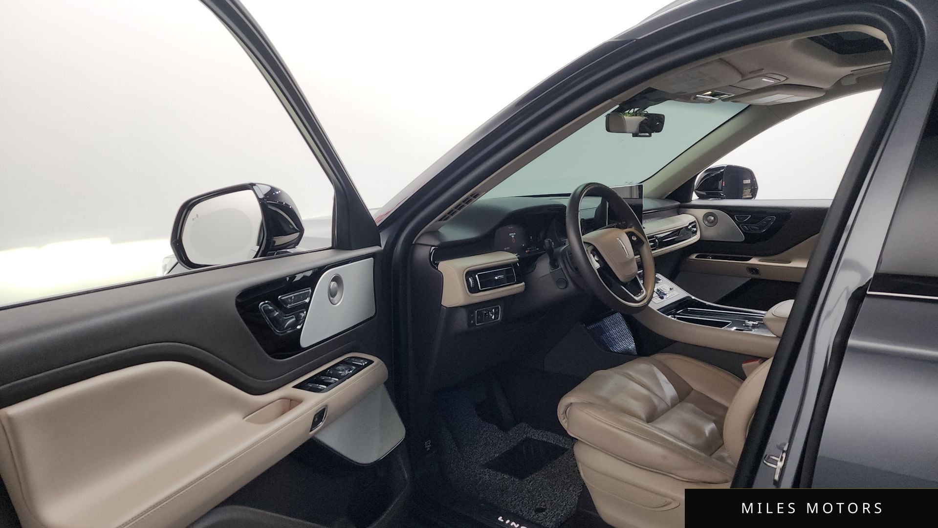Lincoln Aviator 2022 — миниатюра 10