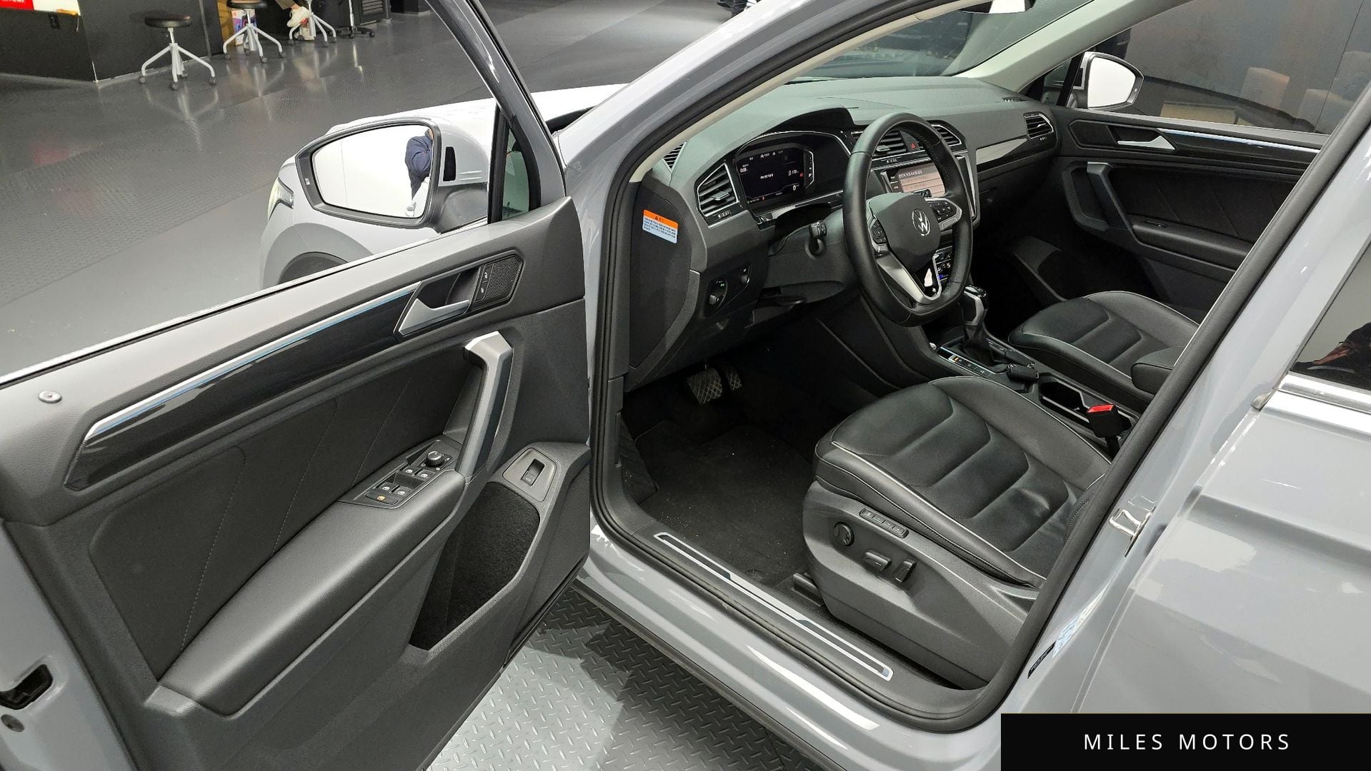 Volkswagen 티구안 2022 — миниатюра 10