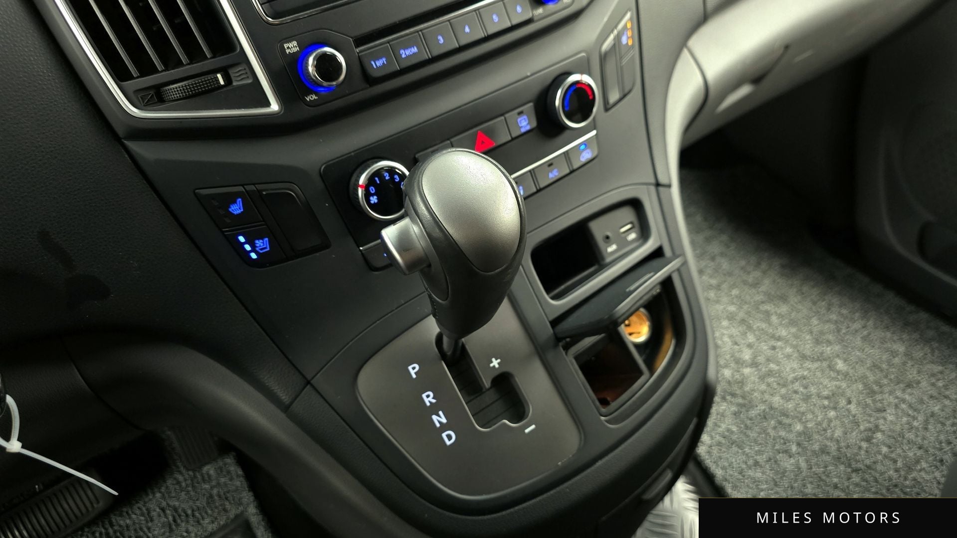 Hyundai Starex 2019 — миниатюра 9