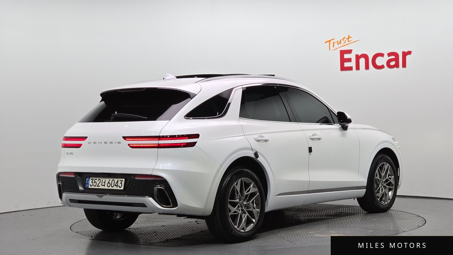 Genesis GV70 2023 — миниатюра 2