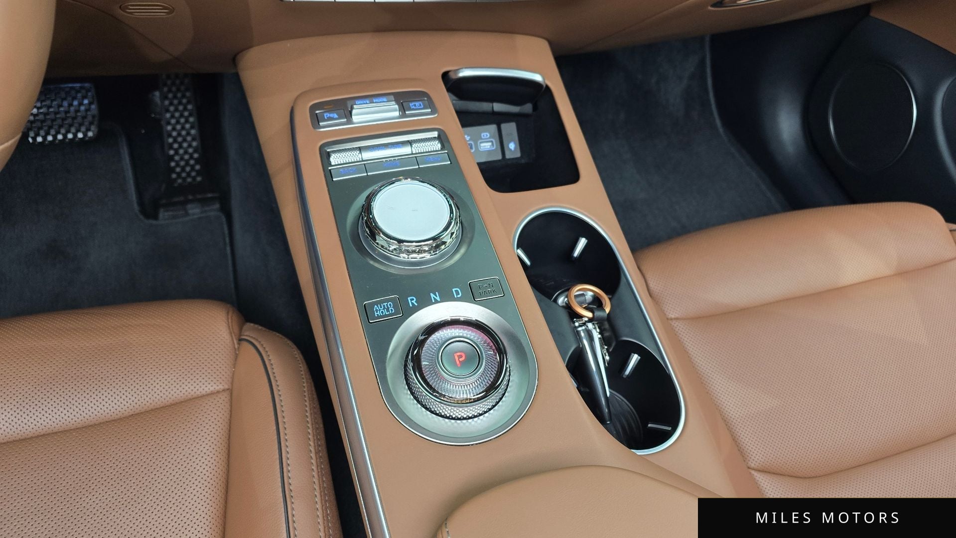 Genesis GV70 2023 — миниатюра 9