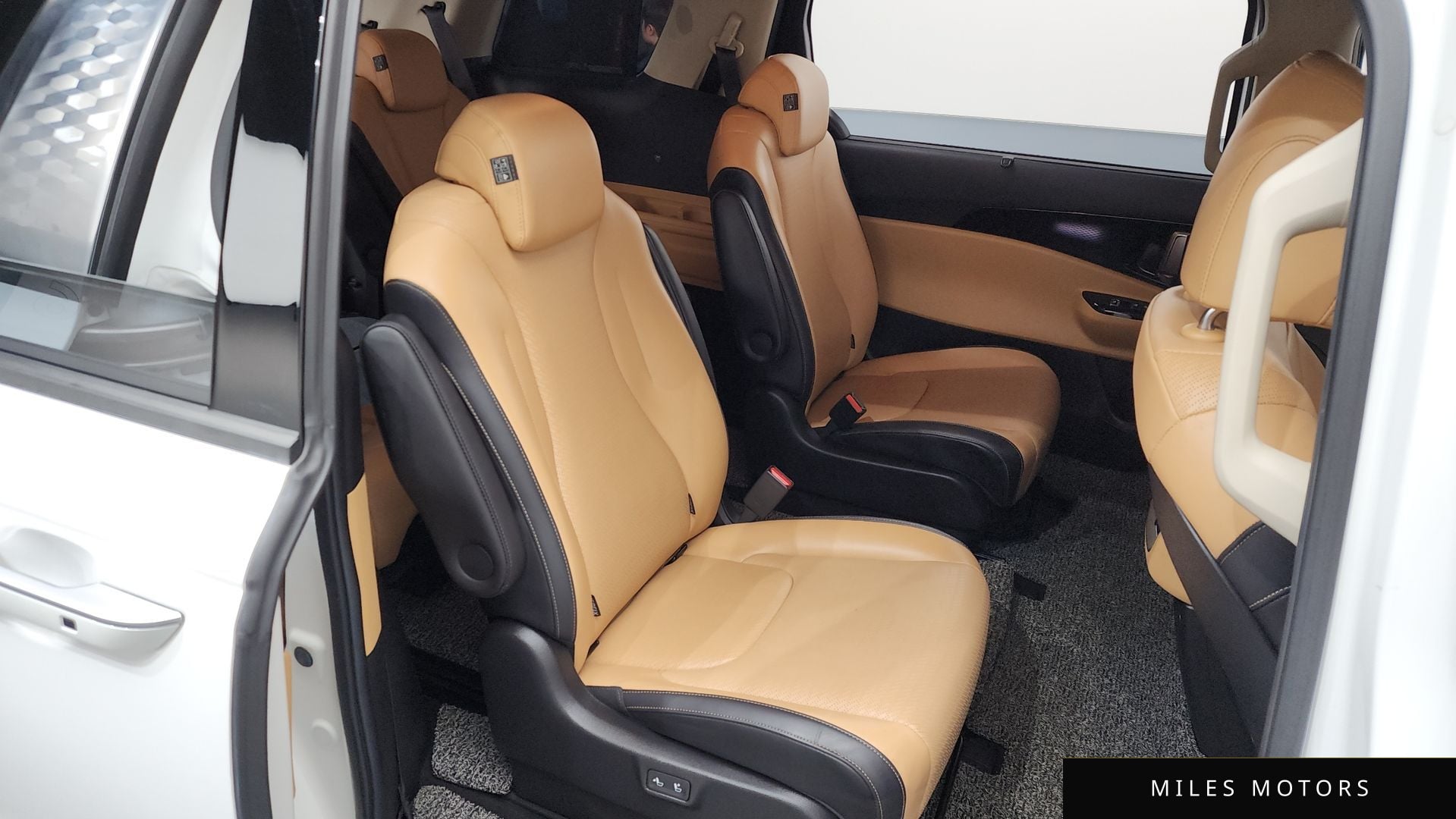 Kia Carnival 2021 — миниатюра 12