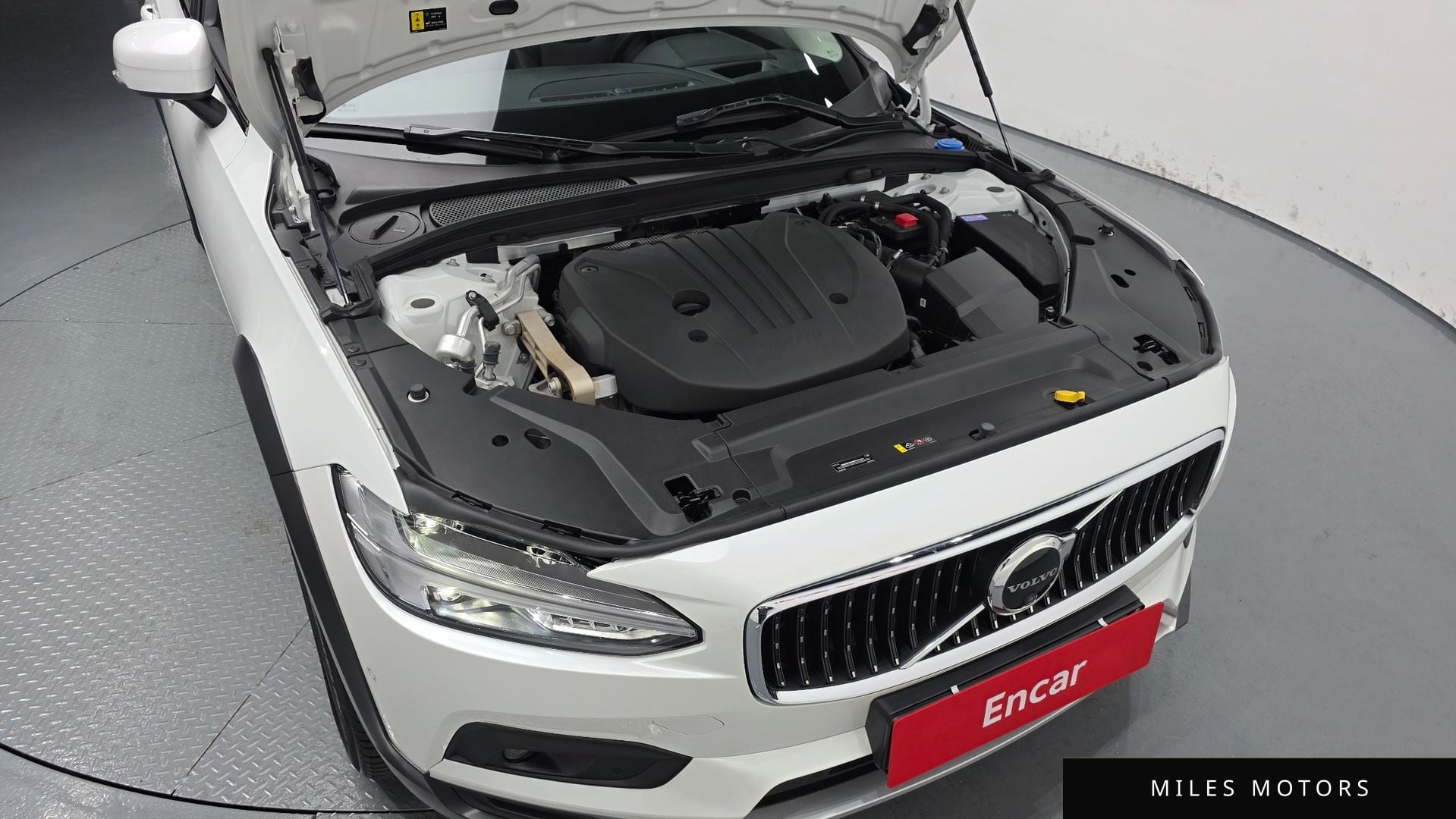 Volvo V90 크로스컨트리 2025 — миниатюра 6