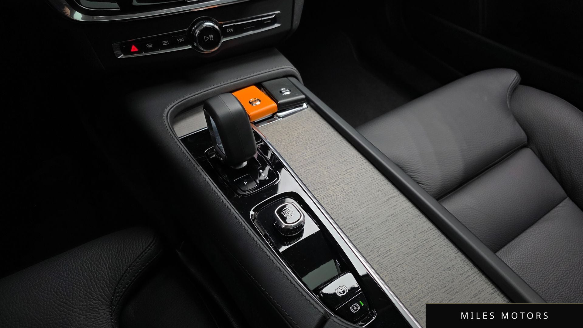Volvo V90 크로스컨트리 2025 — миниатюра 9