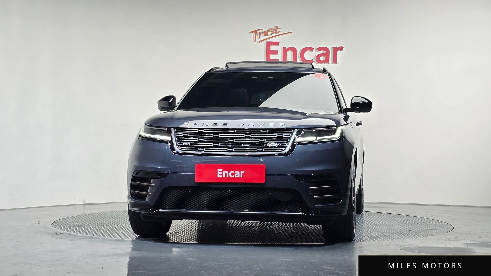 Land Rover 레인지로버 벨라 2025 — миниатюра 2