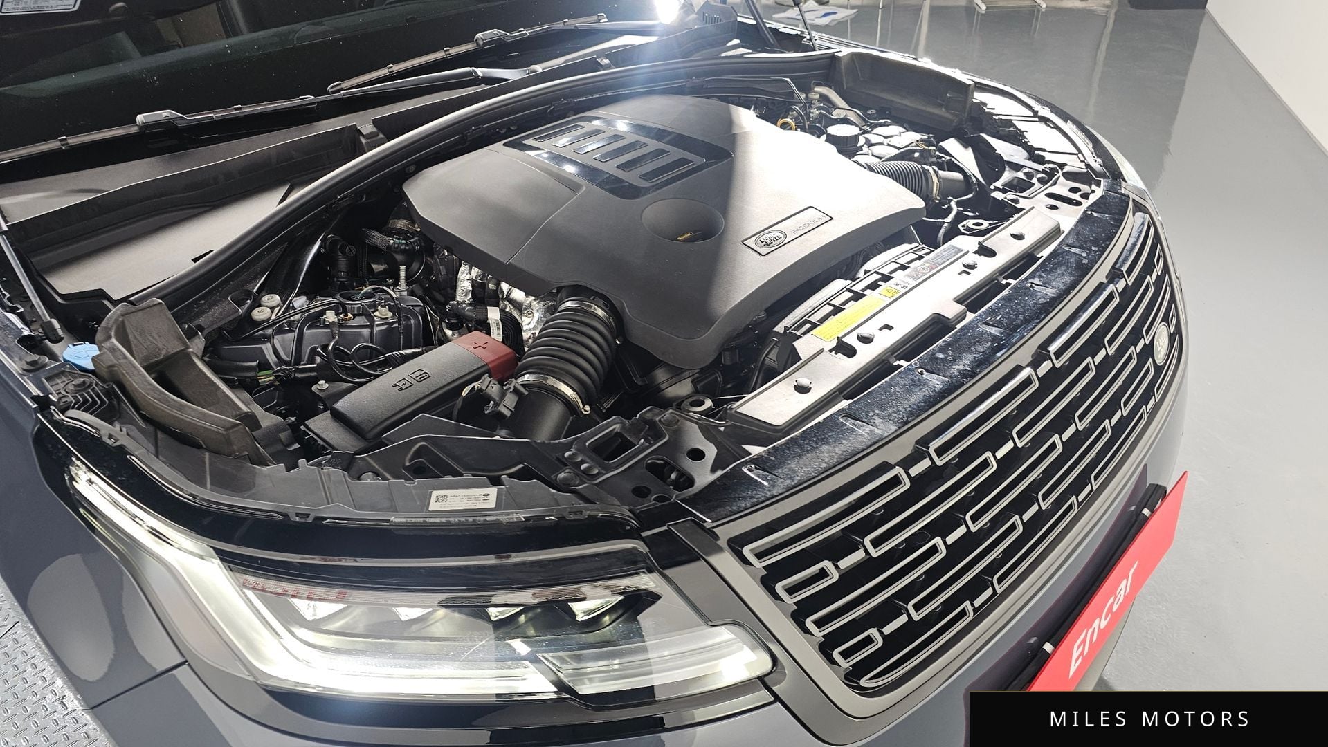 Land Rover 레인지로버 벨라 2025 — миниатюра 5