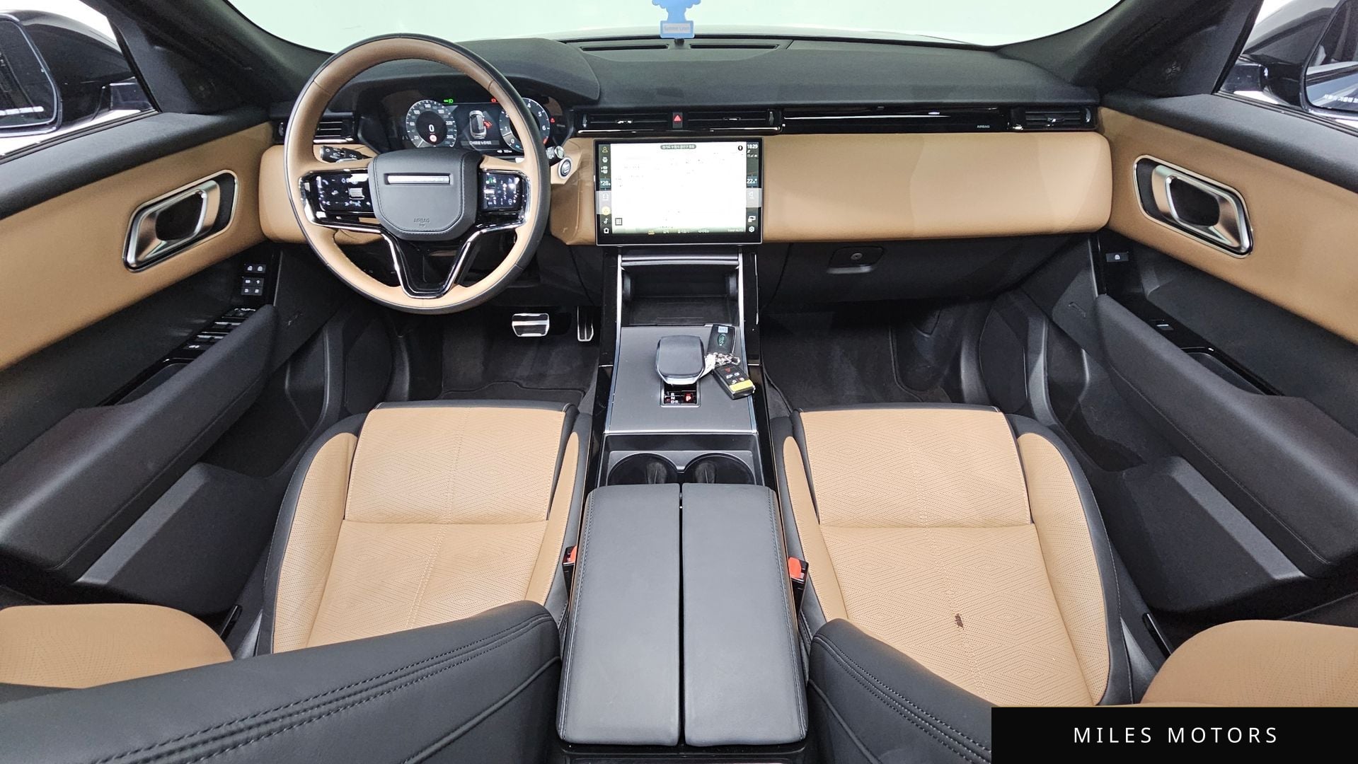 Land Rover 레인지로버 벨라 2025 — миниатюра 6