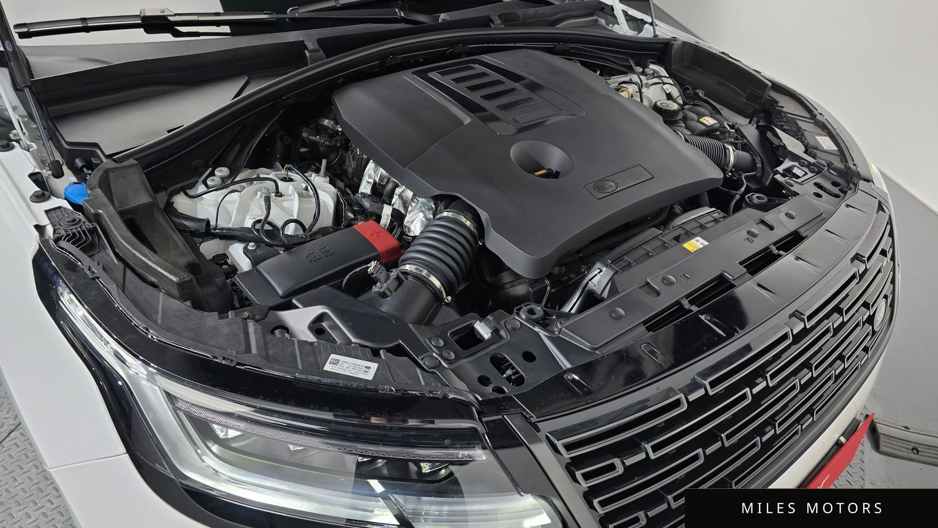 Land Rover 레인지로버 벨라 2025 — миниатюра 5