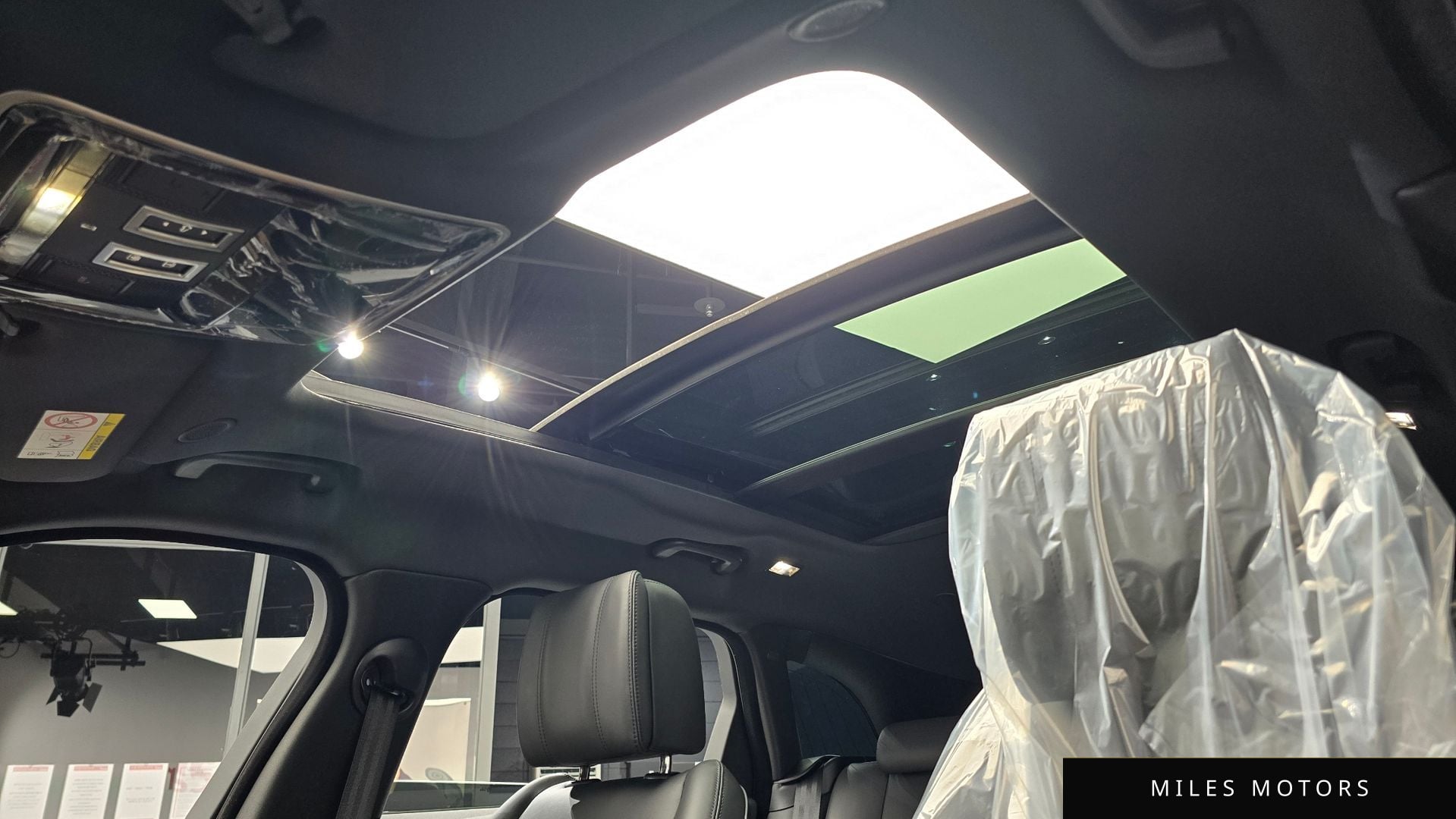 Land Rover 레인지로버 벨라 2025 — миниатюра 19