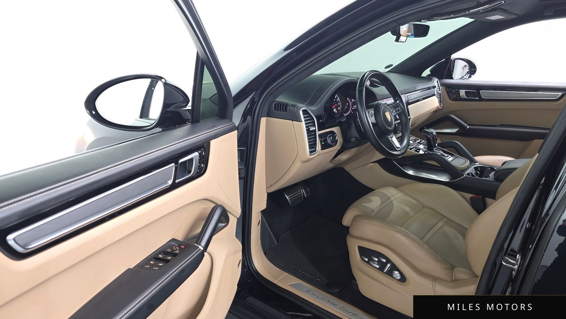 Porsche Cayenne 2020 — миниатюра 12