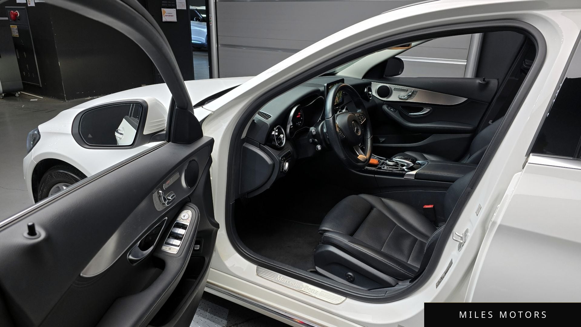Mercedes-Benz C-Class W205 2016 — миниатюра 11