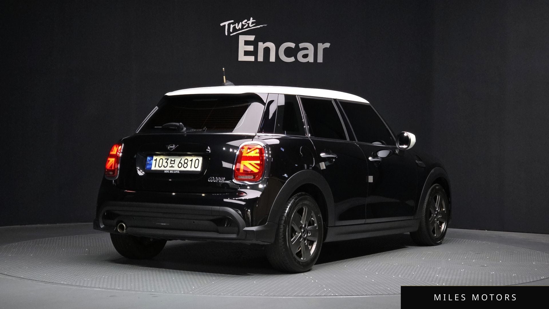 MINI Cooper 2023 — миниатюра 2