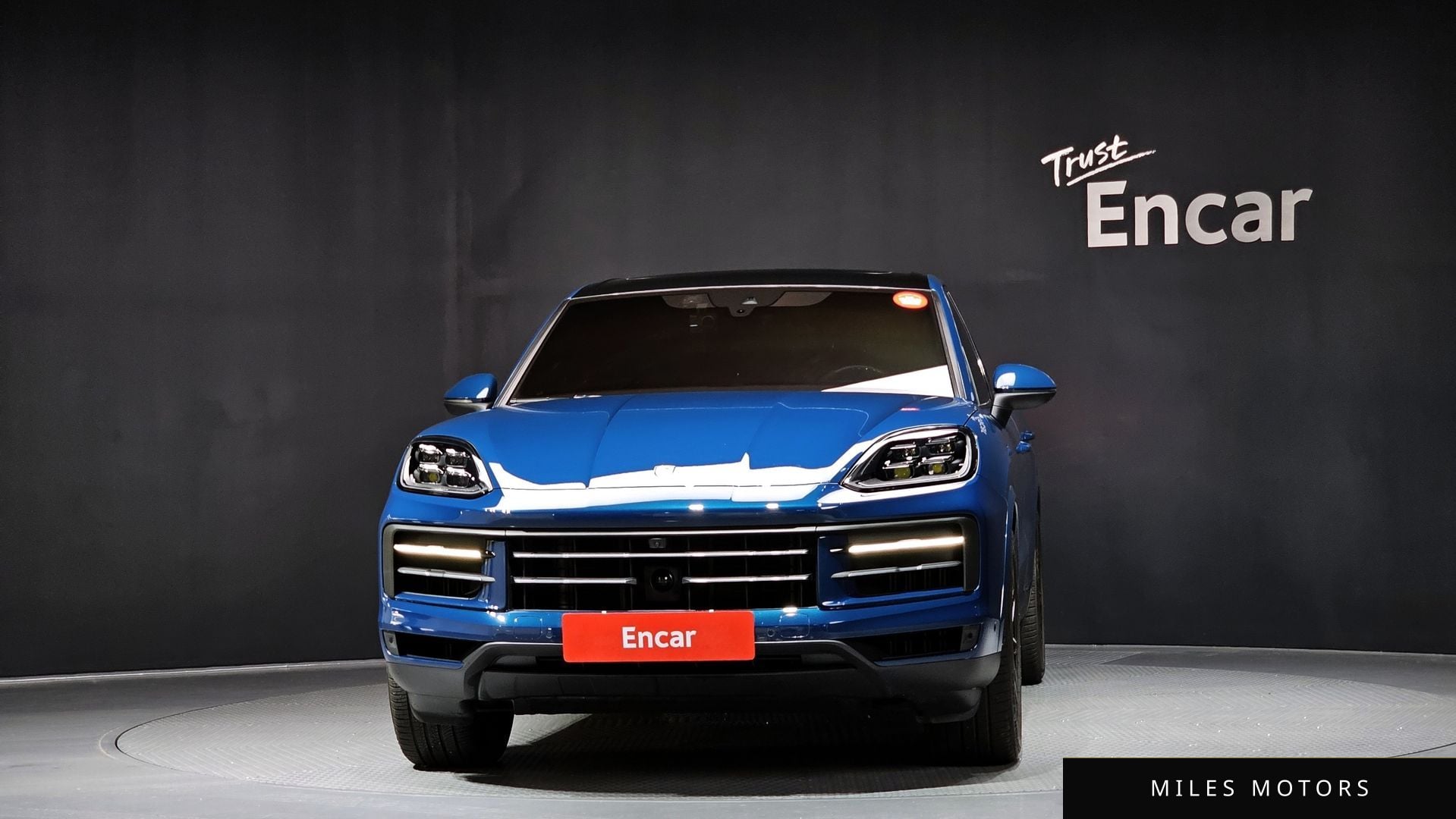 Porsche Cayenne 2024 — миниатюра 3