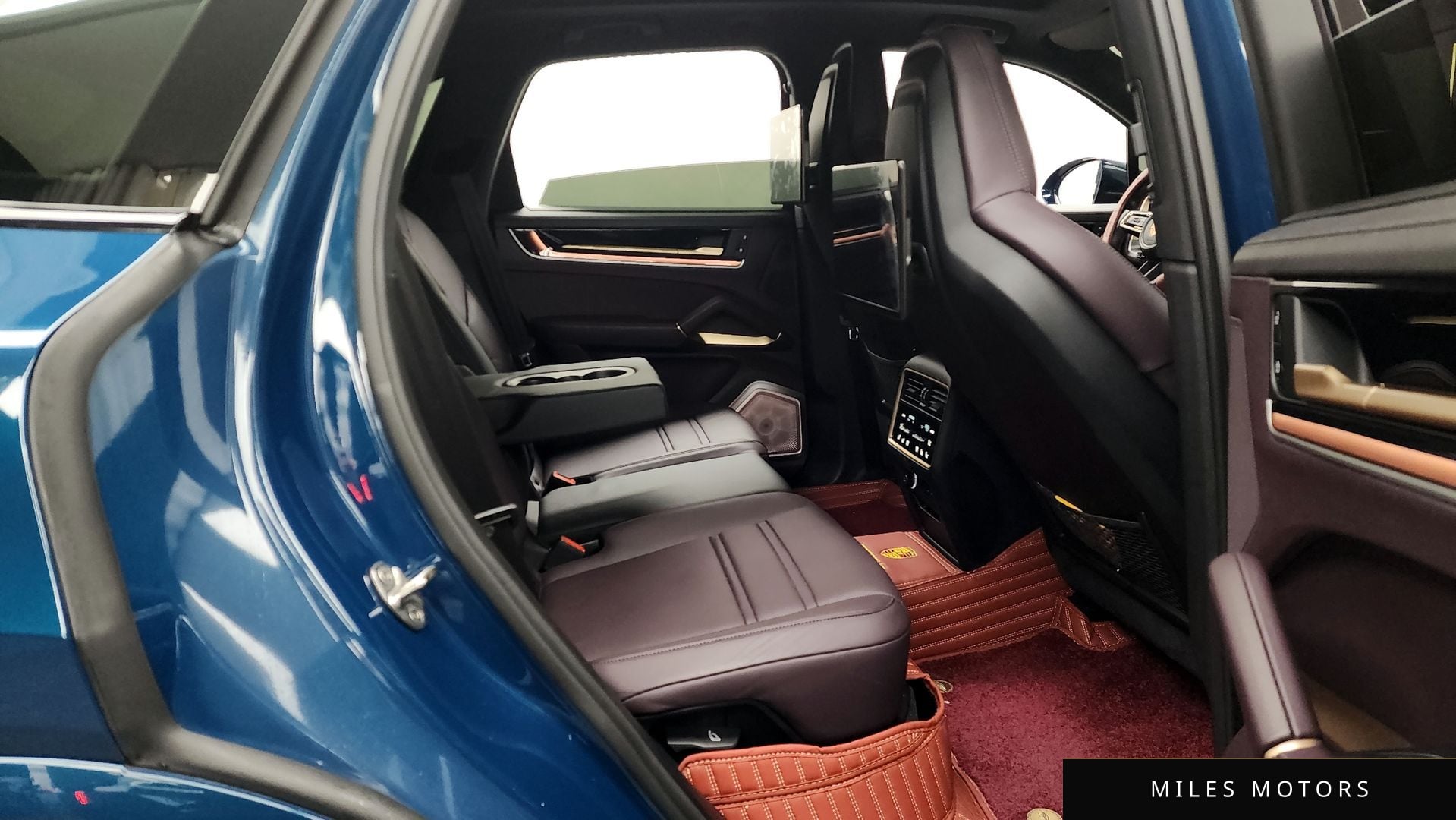 Porsche Cayenne 2024 — миниатюра 12