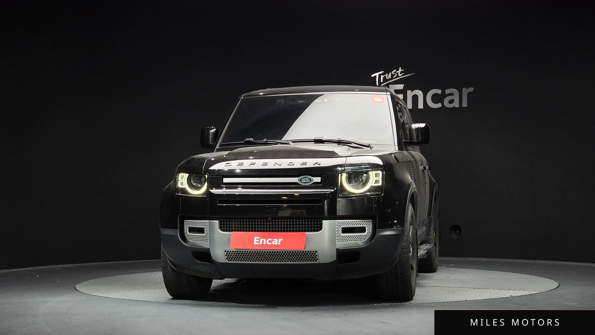 Land Rover Defender 2024 — миниатюра 3