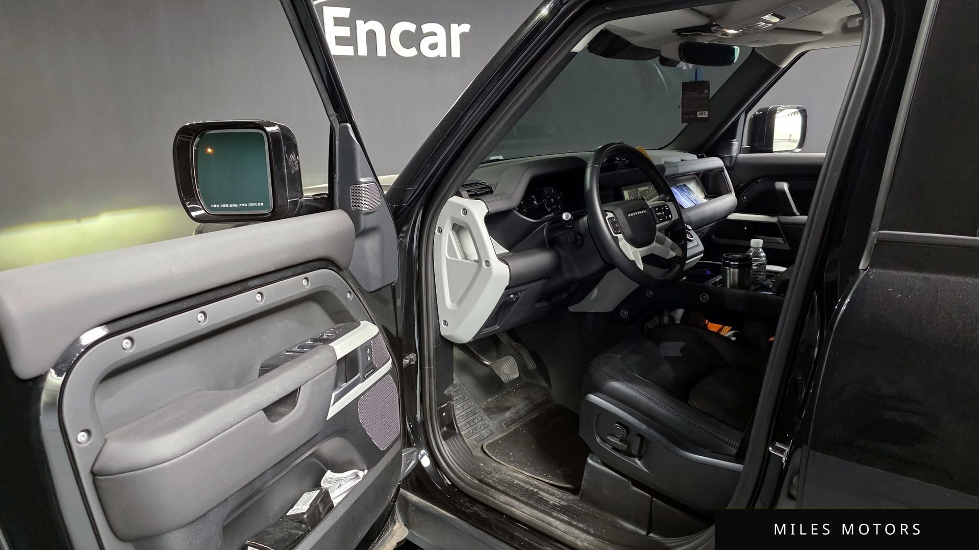 Land Rover Defender 2024 — миниатюра 10
