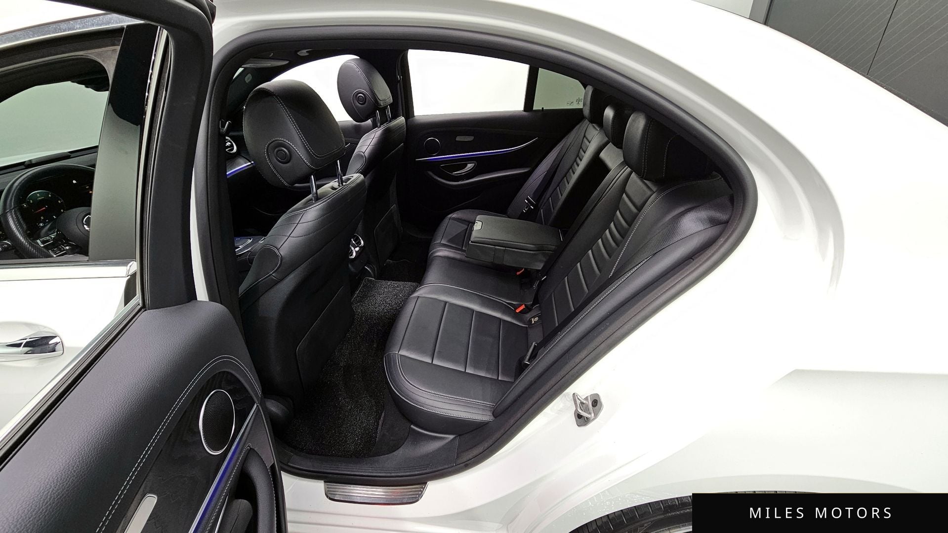 Mercedes-Benz E-Class W213 2021 — миниатюра 11