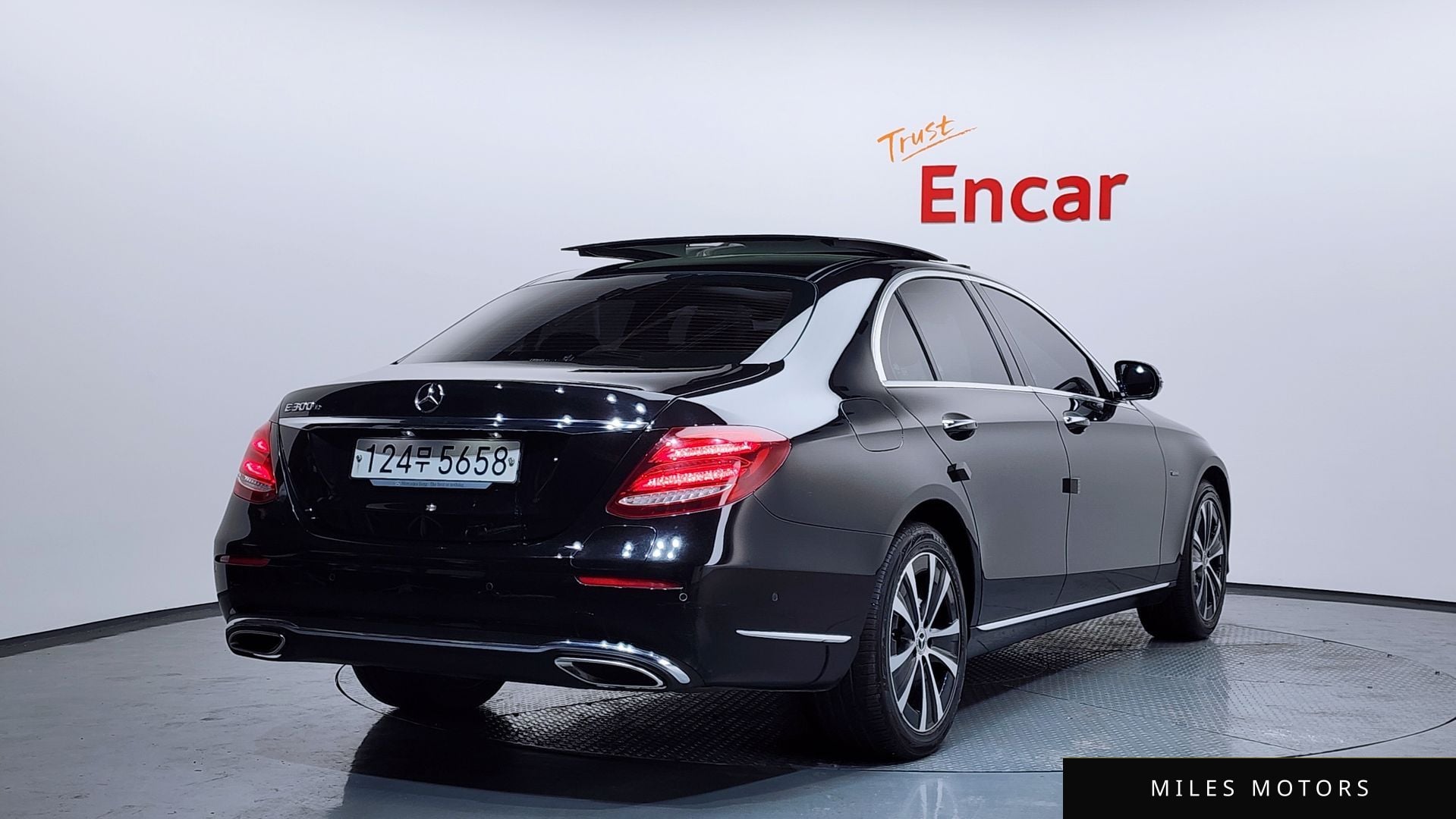 Mercedes-Benz E-Class W213 2019 — миниатюра 2